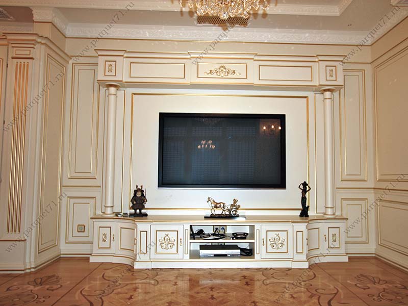 Boiserie in the interior